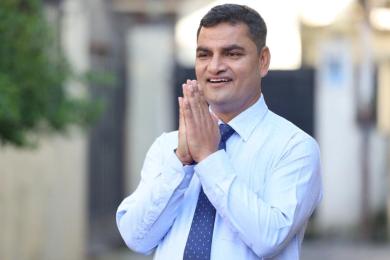 स्वास्थ्य बिमा कार्यक्रम रोक्ने अस्पतालको नवीकरण हुँदैनः मन्त्री पौडेल